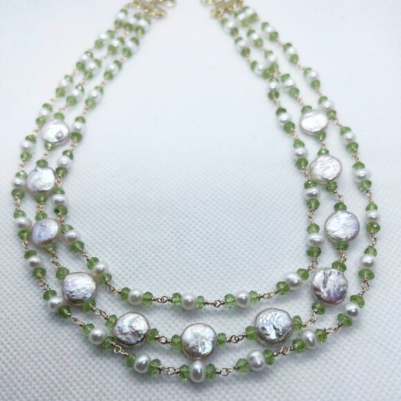 Three Strands Stylish Pearl And Peridot Necklace - Picture 3 of 4